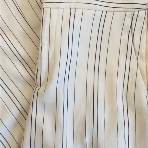 Banana Republic Wide-Leg Crop Stripped Pants - Picture 2 of 3